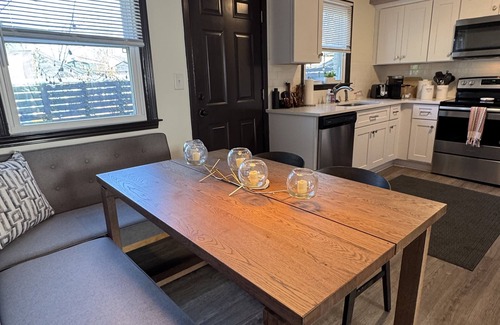 Biddleville Casa | Unique, professionally designed amenity-rich 2-bedroom townhome in Uptown CLT