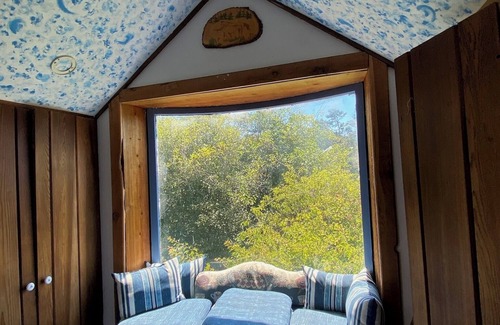Elk Casa | Unique Redwood home built 1920 with hot tub & short walk to the Elk beach