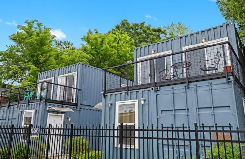 Phoenix Hill Apartamento | Unique Retreat Two 1BR Shipping Container Units