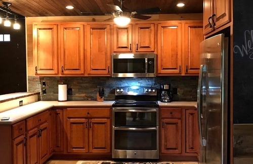 Mount Mourne Cabaña | Unique Rustic Charm Cottage Great Location close to Lake