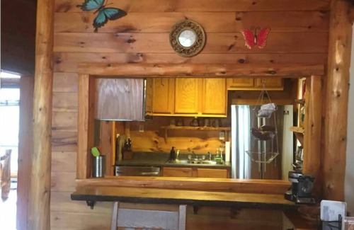 Jay Casa | Unique Rustic Ski-Tree House - Game room, Hot tub & Sauna
