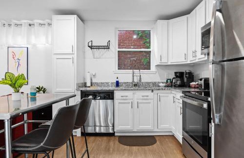 Phoenix Hill Apartamento | Unique Shipping Container Retreat Two 1BR Units