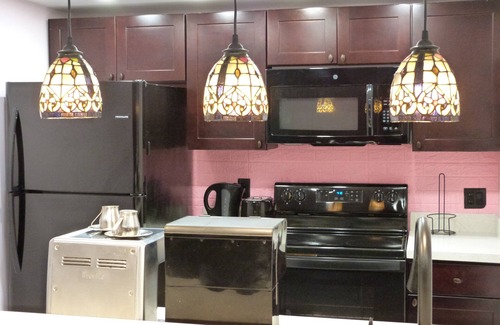 Williams Town Condominio | Unique Smart Condo Living, Hotel Quality