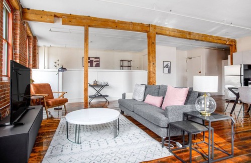 South End Casa | Unique South End Loft w/ Pool, Art Gallery, Steps to T by Blueground
