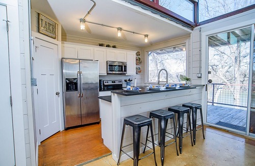 McQueeney Cabina | Unique Stay-Guadalupe River-Container Home