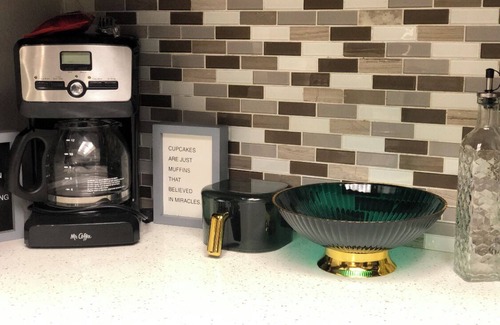 Simi Valley Apartamento | Unique Stylish Getaway in Simi Valley/LosAngeles