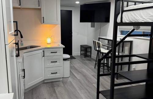 Sandy Cabaña | Unique Tiny House in Sandy Close to Ski Resorts & downtown SLC