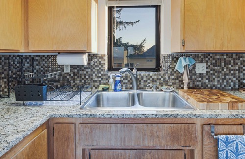 North Bend Casa | Unique Tower house with breathtaking views, private hot tub & cold plunge