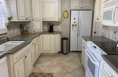 Del Mar Villa | Unique Villa w/Huge Patio - Includes Golf Cart
