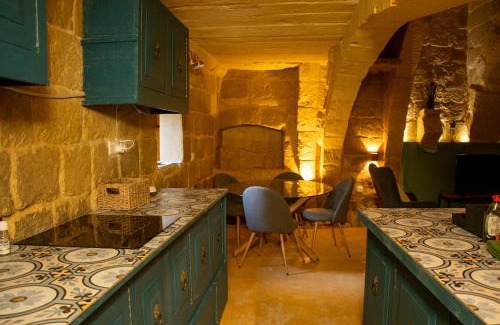 San Lawrenz Casa | Unique Village Hideaway