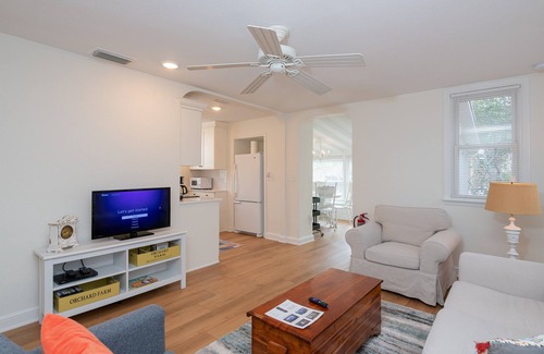 Dunedin Villa | Unique Villas 3Plex in the Heart of Downtn Dunedin