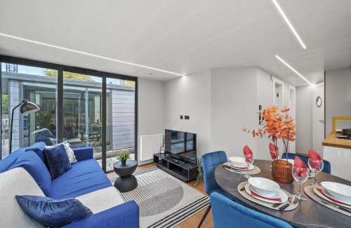 Canary Wharf Alquiler De Eote | Unique Water Lodge in London - Sleeps 6