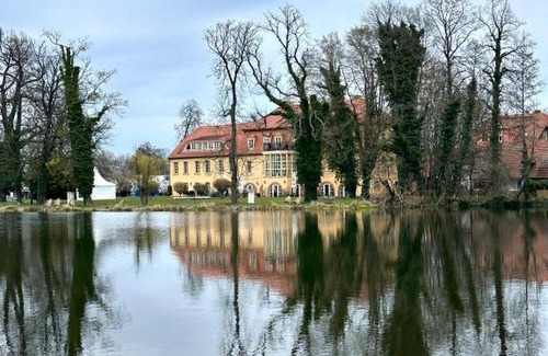 Oberhavel Alquiler De Eote | Unique Water Stay Tiny Hausboot für 2 Personen