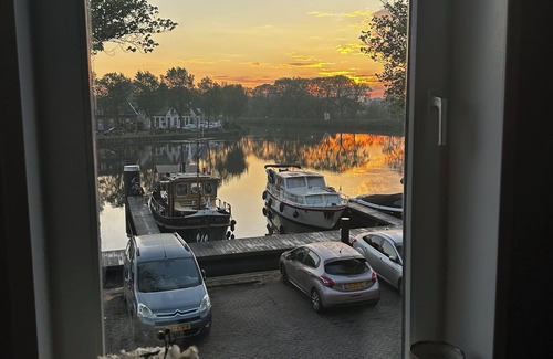 Municipality of Purmerend Apartamento | Unique Waterfront Apartment Near Amsterdam