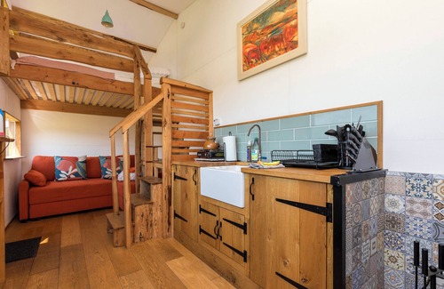 Graffham Cabina | Unique Wooden Cabin with outdoor bath and private field. Sleeps 4