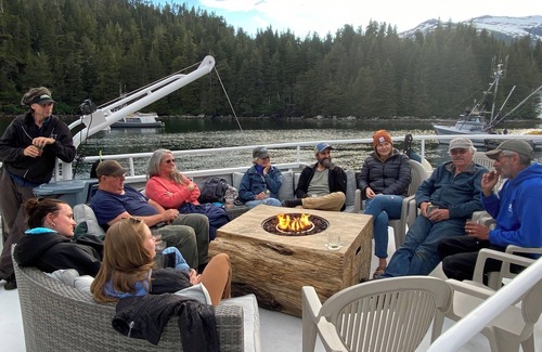 Sitka Alquiler De Eote | Unique yacht with WiFi in Sitka harbor - 3 bedrooms