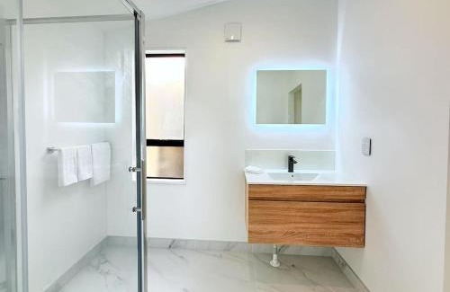 Fenton Street Hotel | Unit 1, Fenton Summer Lodge