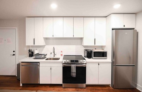 Mill River Apartamento | Unit 102 · NEAR YALE AND DOWNTOWN NEWLY RENOVATED