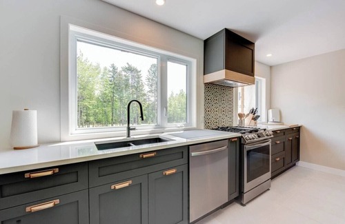 Beaupre Cabaña | Unit 206 ski-in/ski-out - 4 bedrooms chalet for 12 people