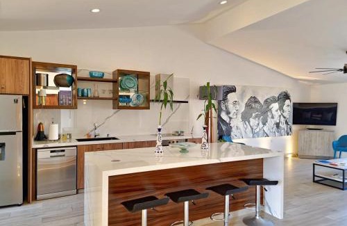 Marina Casa | Unit 216-Casa Ricardo-Ocean View RENOVATED