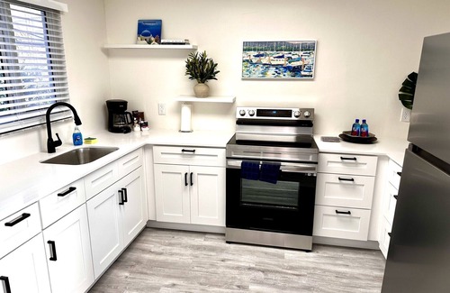 Lauderdale-by-the-Sea Hotel | Unit 2B 3 Bedroom / 3 Bath Penthouse Sleeps 10