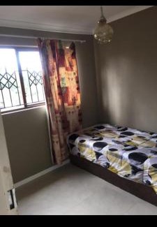 Pinetown Apartamento | Unit 4 Holzner gardens