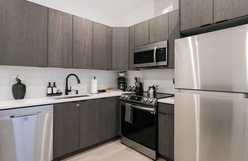 Shaw Cama Y Desayuno | Unit 5: Cozy 1 BR w/Queen bed + Sofa Pullout