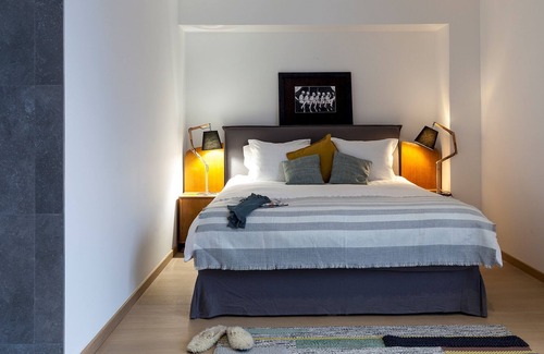 Dieweg Casa | Unit 6 - Colorful Smart Home Triplex Private Garden & Parking