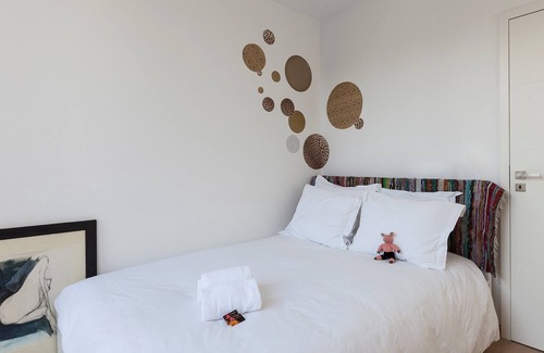 Dieweg Casa | Unit 6 - Colorful Smart Home Triplex Private Garden & Parking