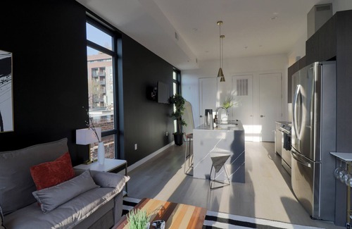 Shaw Cama Y Desayuno | Unit 9: Luxe 2BR Penthouse | Sleeps 6