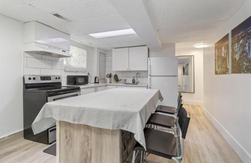 Fairview Casa | Unit at the heart of Mississauga