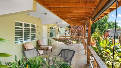 Ensenada Apartamento | Unit facing Steps Beach and with close beach access