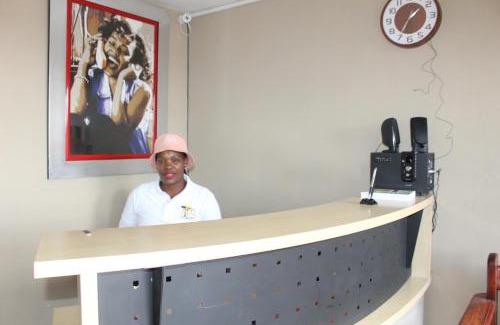 Polokwane Cama Y Desayuno | Unit G Guest House