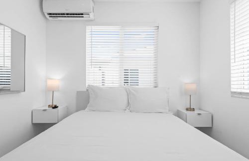 Deerfield Beach Apartamento | Unit J SeaI Private Room near Deerfield Beach
