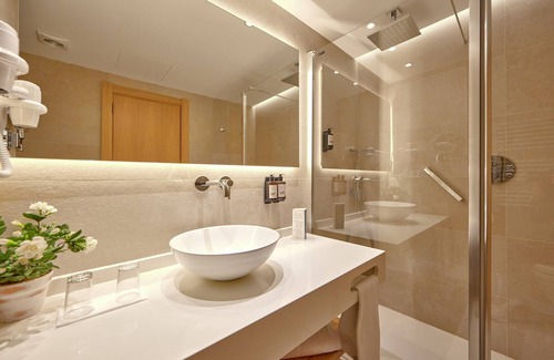 Peguera Hotel | Universal Hotel Lido Park & Spa
