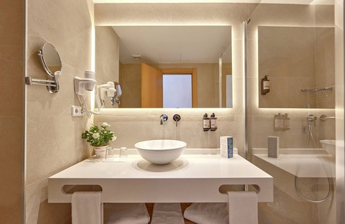 Peguera Hotel | Universal Hotel Lido Park & Spa