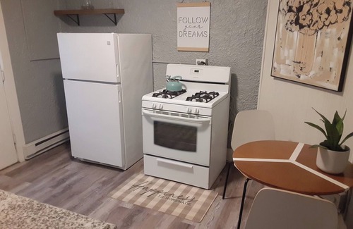 South Park Apartamento | University home Cozy 2-bed great location safe hospital & UD nearby AC, WiFi