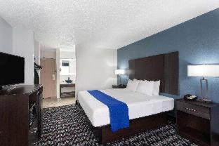 Charlotte Hotel | University Inn & Suites