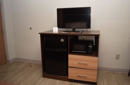 Eggertsville Hotel | University Manor Inn