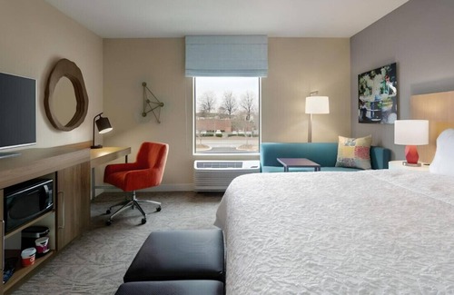 Johns Creek Casa | Unlock a Pampering & Romantic Escape! Pool, Gym
