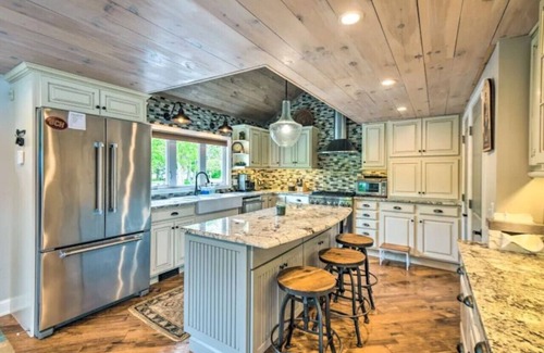 Enfield Casa | Unmatched Lakefront Home