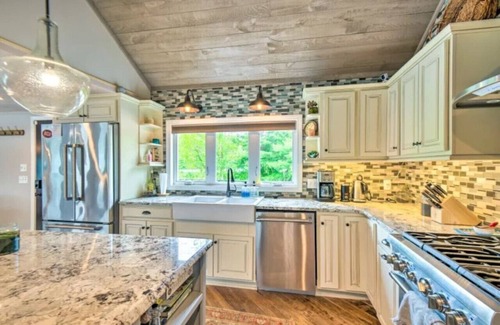 Enfield Casa | Unmatched Lakefront Home