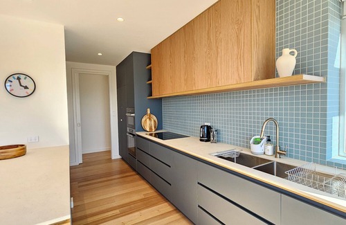 Waterhouse Casa | INNECESARIO - 20 McIntyre Street