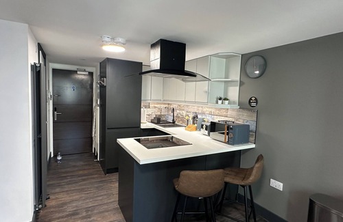 Truro Apartamento | Uno in the City