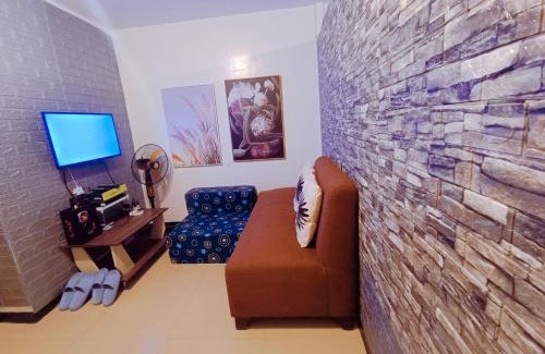 Imus Apartamento | UNO'S Place with Karaoke,Wifi,Netflix and Balcony