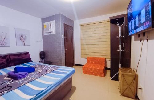 Imus Apartamento | UNO'S Place with Karaoke,Wifi,Netflix and Balcony