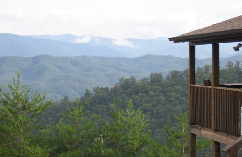 Gatlinburg - Pigeon Forge Cabina | Por encima de TODO: vista despejada, ubicación central, retiro de luna de miel aislada
