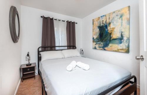 Pico - Robertson Apartamento | Unparalleled Luxury 2BR Home in Prime LA Location
