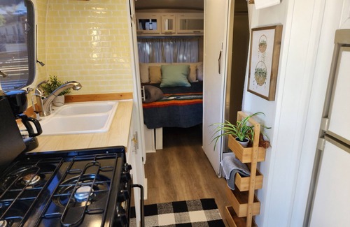 Castaic Casa | Unplug and Relax under the stars in a unique Private Airstream on 4 acres-ranch