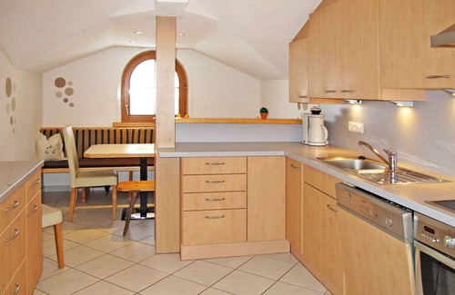 Emberg Apartamento | Unterkreuter by Interhome